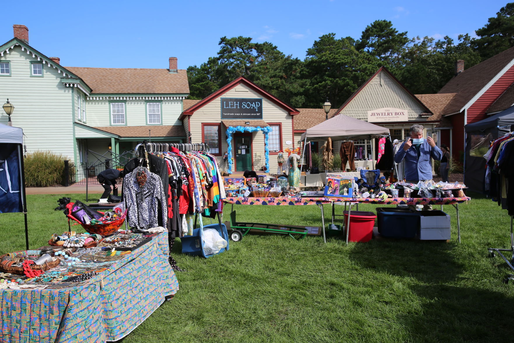 091920_gal_walk (35)